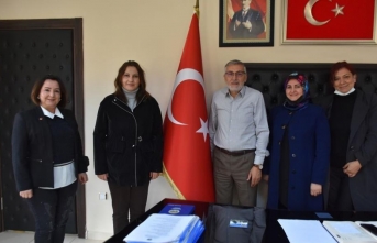 AK Partili kadınlardan Kadir Bozkurt'a ziyaret