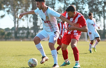 Eskişehirspor Antalya'da hazırlık maçlarını sürdürüyor