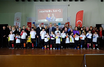 Down sendromlu çocuklar Eskişehir'de hentbol öğrenecek