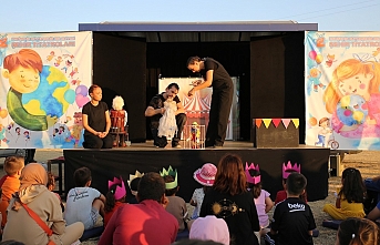 Pinokyo ilçe panayırında çocuklarla buluşuyor