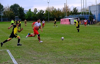 Cumhuriyet Kupası Belediye Çalışanları Futbol Turnuvası hızlı başladı