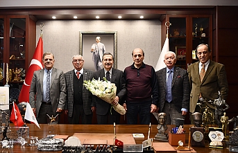 Eskişehirspor'un efsane oyuncuları Başkan Ataç'ı ziyaret etti