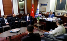 Eskişehirspor yöneticilerinden Büyükerşen'e ziyaret