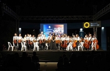 İki Elin Sesi Var çocuk korosundan Bodrum'da konser