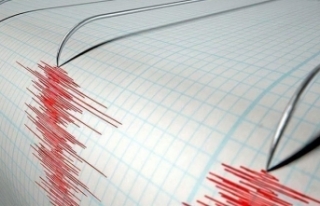 Akhisar'da bir deprem daha!