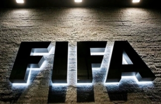 FIFA’dan transfer sezonu açıklaması