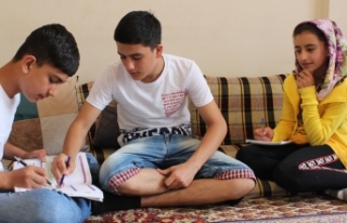 Mülteci aileler online eğitimden memnun