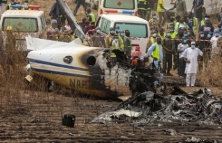 Nijerya'da asker taşıyan uçak düştü