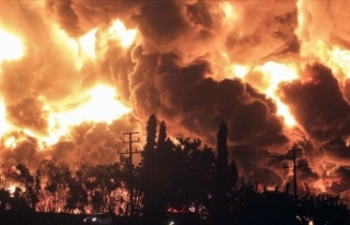 Endonezya’da petrol rafinerisi patladı