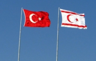 Kıbrıs Türkü kardeşlerimizin yanındayız