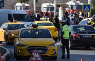 İstanbul'da taksiciler denetlendi