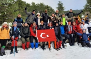 Türkmen Dağı zirvesine tırmandılar