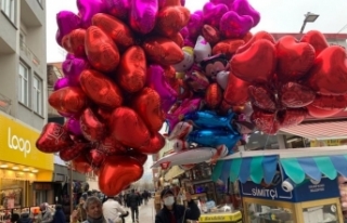 Sevgililer Günü balonculara yaradı