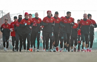 Eskişehirspor-Belediye Derincespor maçına doğru