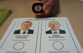Oy kullanımı sona erdi Erdoğan sandık görevlilerine...