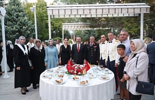 Eskişehir Valiliği 30 Ağustos Kabul Töreni düzenledi