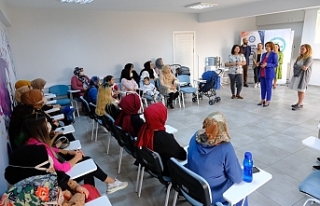 Kadın Hakları Projesinde ikinci grup eğitimleri...