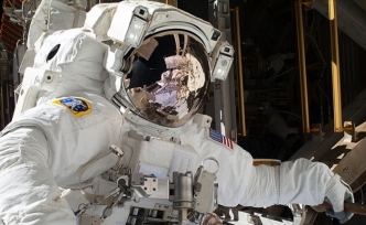 Astronotlar uzay yürüyüşüne çıktı