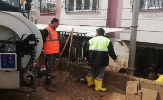 ESKİ ekipleri sel felaketinin yaşandığı Şanlıurfa'da