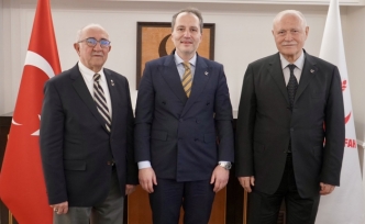 Eskişehir'in 'Vali Baba'sı Yeniden Refah Partisi'nden aday oldu