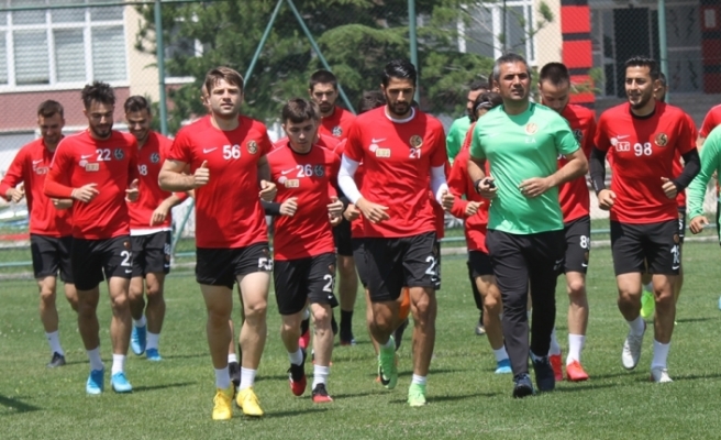 Eskişehirspor 6 eksikle Erzurum'a gidecek