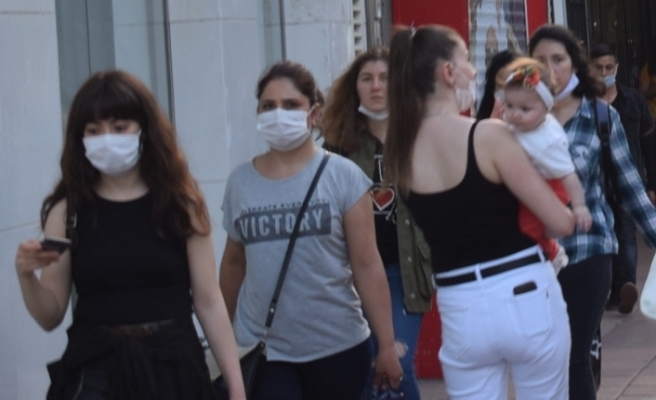İstanbul'da maske takmak zorunlu oldu