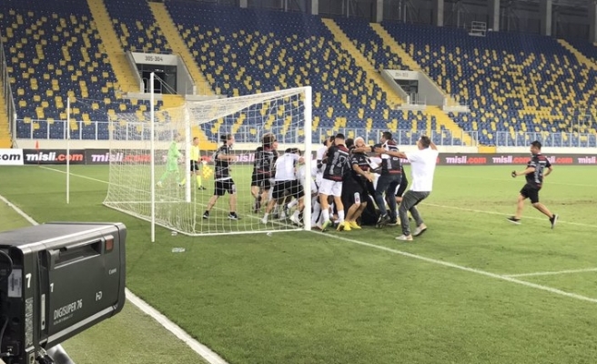 Fatih Karagümrük Süper Lig'e yükseldi
