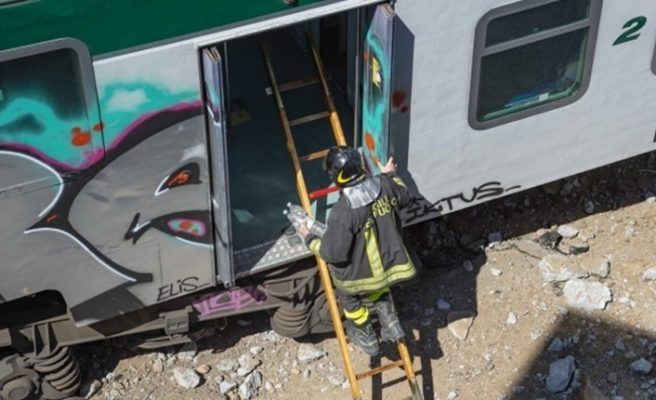 İtalya'da tren kazası!
