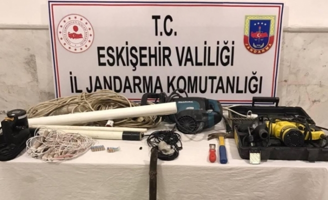 Eskişehir'de izinsiz kazı operasyonu