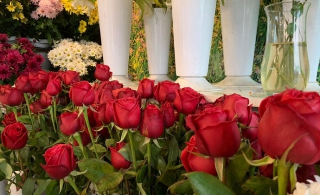 Çiçekçiler 14 Şubat’tan umutlu