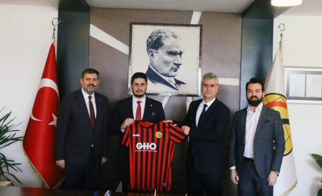 Hasan Basri Yalçın'dan Eskişehirspor'a ziyaret