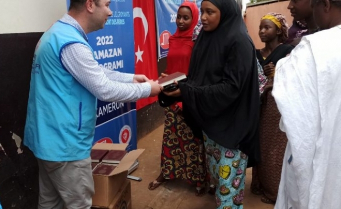 Kamerun’da 1645 yardım paketi dağıttıldı