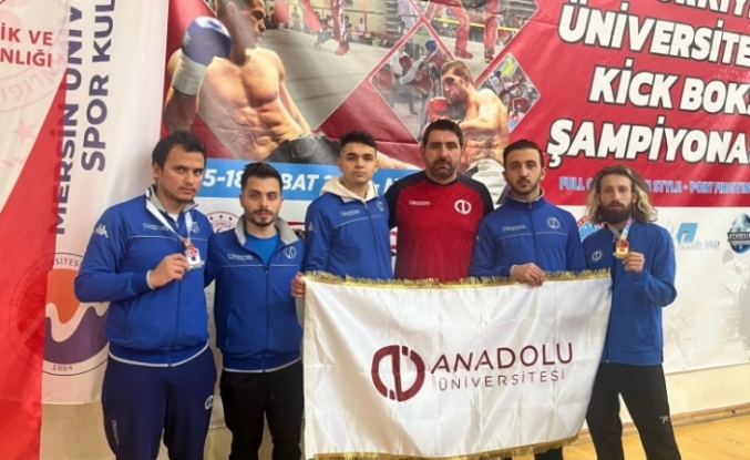 Anadolu Üniversitesi sporcuları madalya ile döndü